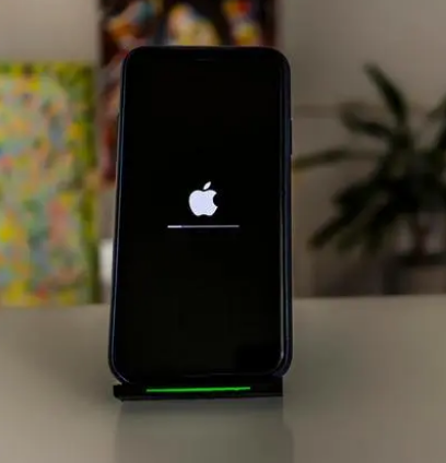 西工苹果手机维修分享更新iOS 16时卡在滑动升级界面解决办法 