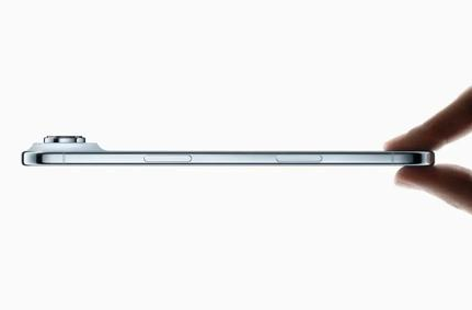 西工苹果维修点分享iPhone 17 Air自动关机电源故障解析 